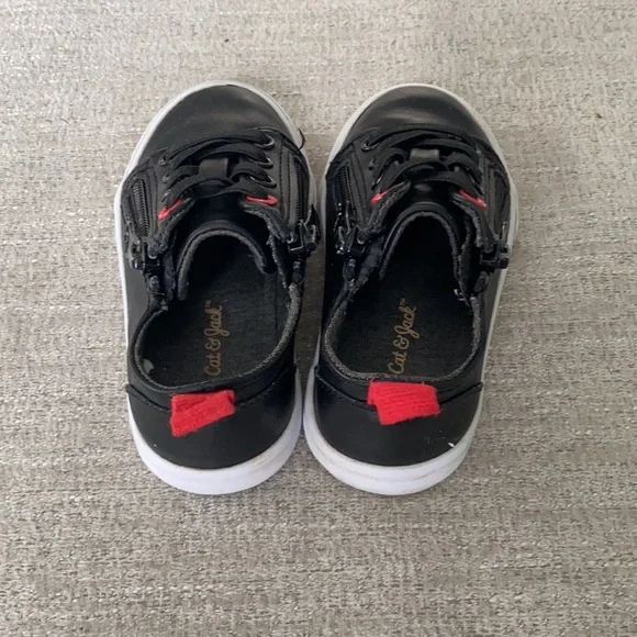 Cat & Jack boys black sneaker Size 6 - Picture 4 of 11